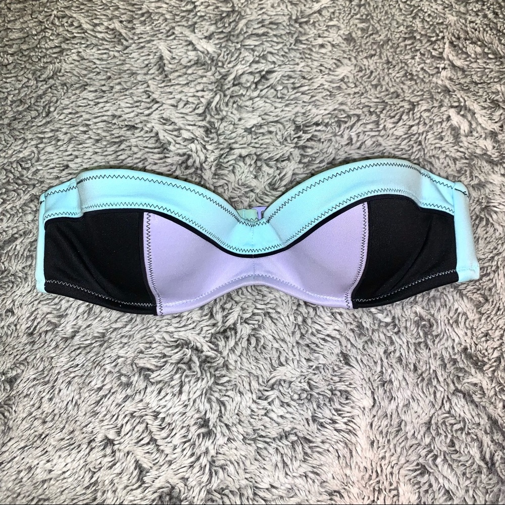 Victoria’s Secret Bikini Top